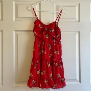 Cute summer dress never worn